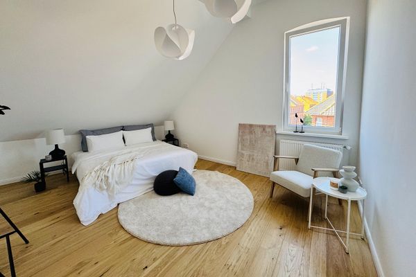 Kapsamlı yenilenmiş eski bina dairesi Lüneburg – 2,5 oda, komisyonsuz