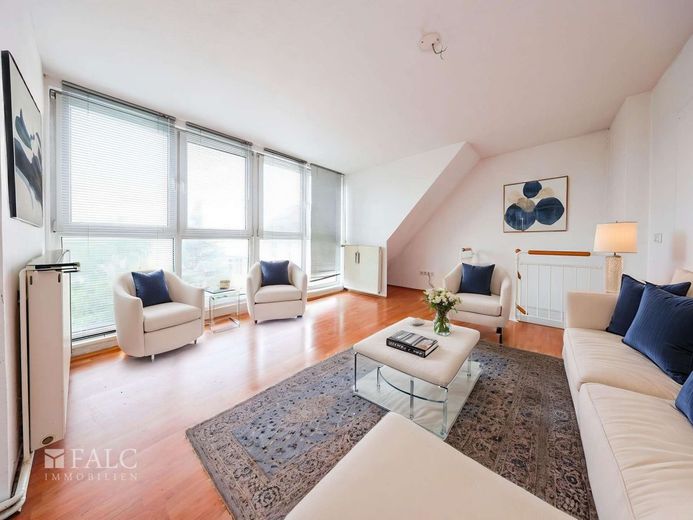 Über den Dächern Berlins: 3-Zimmer-Maisonette mit Südwest-Terrasse - sofort frei! – Einrichtungsbeispiel DG