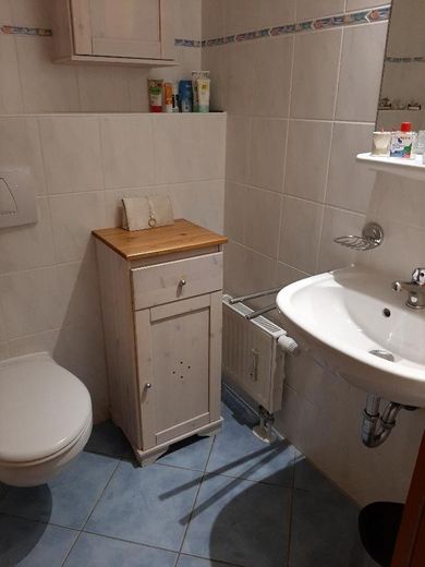 Haus-im-Haus in Feldkirchen – Gäste-WC