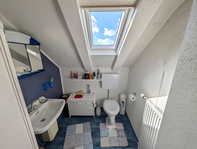 1–2-family house for sale in KN Petershausen – Bad im DG