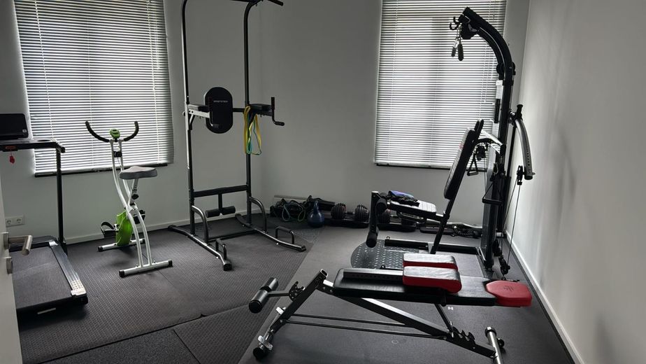 Klimatisiertes Büro im Herzen von Leverkusen Opladen – Fitnessraum