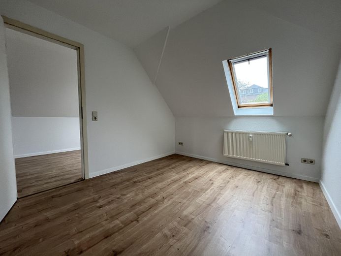 helle kleine 2-Raumwohnung in Chemnitz im Dachgeschoss – Foto 4