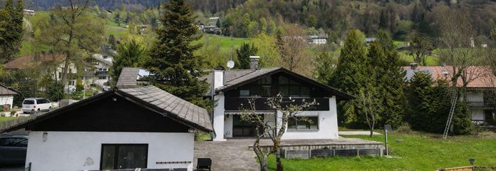 Objektansicht m. Bergblick