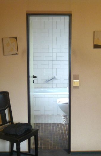 Wannenbad zum Schlafzimmer OG