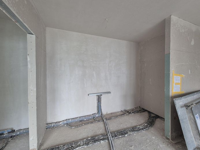 Wohnung im Bau, stadtnah im Hafenquartier Graf Bismark mit Balkon am Yachthafen/Kanal für 2 Personen – Neubauwohnung 27 Küche