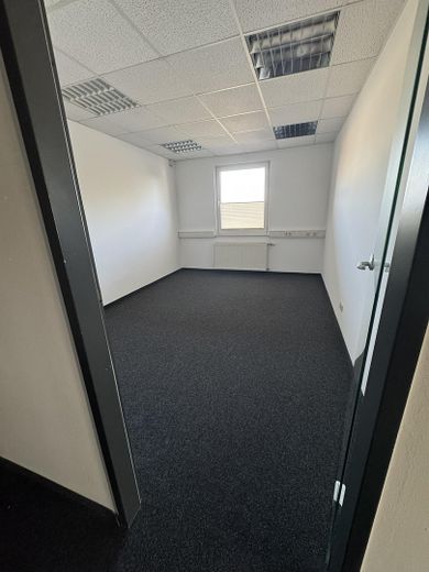 Büro EG links