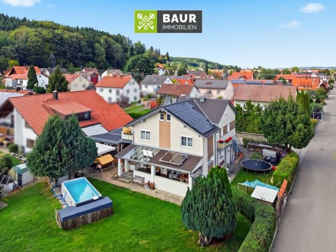 360° I Großzügiges Einfamilienhaus mit Einliegerwohnung, Veranda und großem Garten – Foto 1