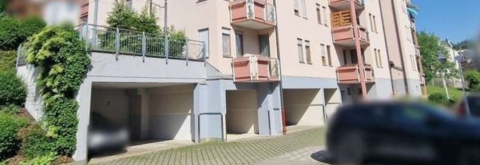 Für Kapitalanleger und Eigennutzer - gepflegte 2-Raum-Wohnung mit Balkon in Waldheim zum Verkauf