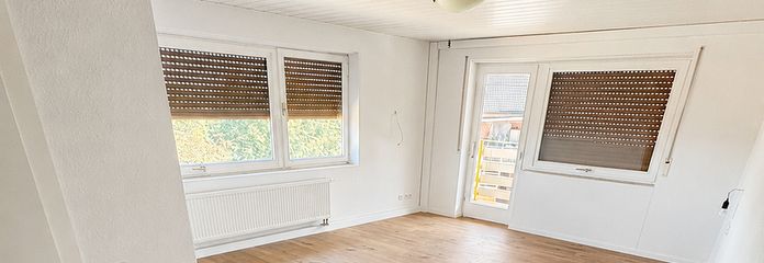 Wohnzimmer mit Küchenanschlüss