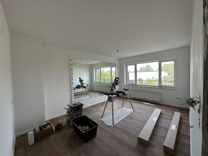 Schöne, gut geschnittene 2. Zi. Wohnung mit großem Balkon und EBK – Foto 3