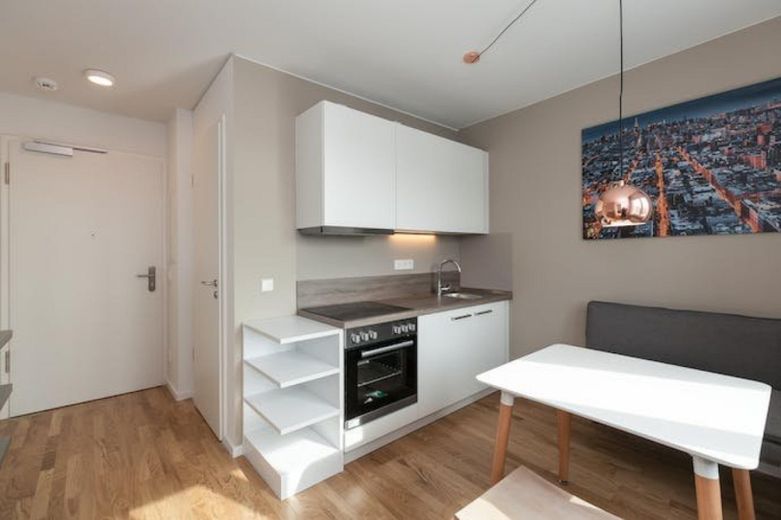 Attraktives möbliertes Apartment mit Balkon in Berlin-Steglitz – फोटो 1