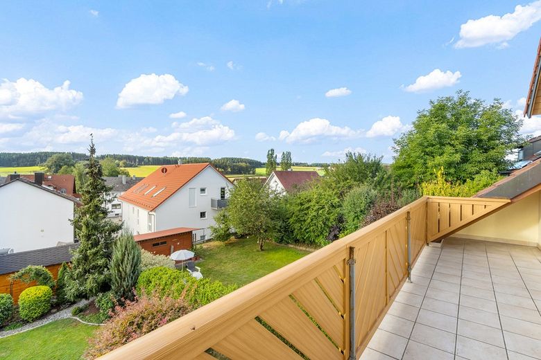 Stilvolle 4-Raum-Maisonette-Wohnung mit gehobener Innenausstattung – Foto 1