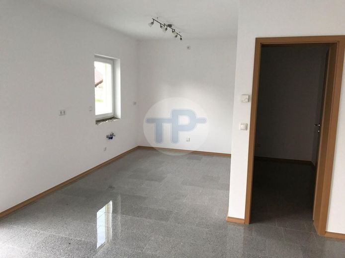 RESERVIERT! WALMDACHBUNGALOW MIT GARAGE UND CARPORT IN TRAUMHAFTER SIEDLUNGSRANDLAGE – Zimmer (4)