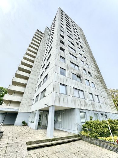 Möblierte 1-Zimmer-Wohnung im 10. Stock mit herrlicher Aussicht – Aussenansicht