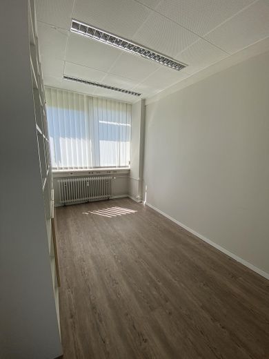 314 m² kantoorruimte met 10 ruimtes, glasvezel & parkeerplaatsen – zonder makelaarscourtage in Hamburg-Billbrook – Einzelbüro 