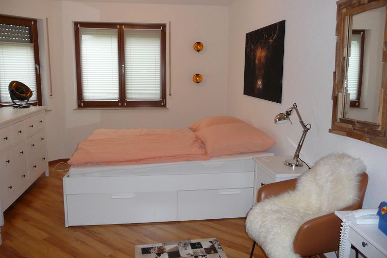 möblierte Wohnung mit Stauraum