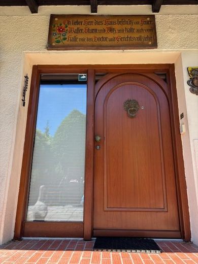 Haustür Haus2