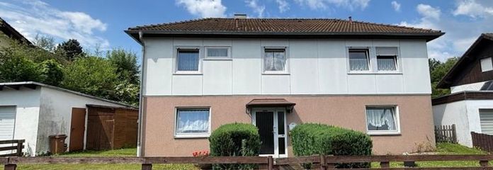 RESERVIERT! Ruhig gelegenes Einfamilienhaus mit Einliegerwohnung und großem Grundstück in Oberkotzau