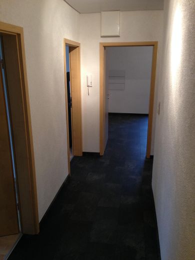 Einfamilienhaus mit Einliegerwohnung in Premium-Revitalisierung – Diele OG