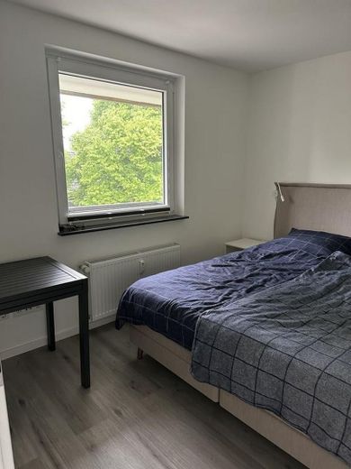 Voll möblierte wohnung mit Einbauküche – Foto 14