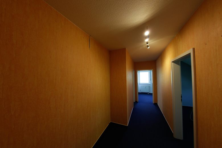 Viel Platz, viel Grün, kein Stress: Ihr neues Zuhause am Waldrand – Flur