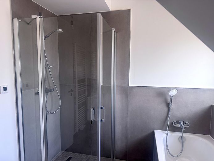 oberes Bad Dusche