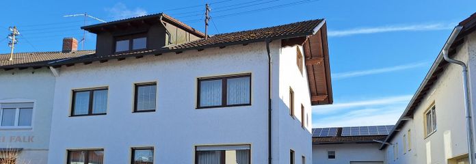 Wohnhaus mit Lagerhallen Provisionsfrei