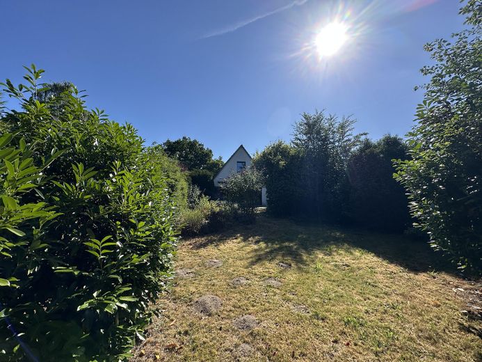 Oersdorf - Architektenhaus mit Charakter auf großzügigem Grundstück – Garten hinten