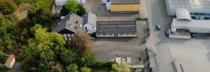 Großes Gewerbegrundstück in Umkirch: Bestand mit 6 Einheiten + Lagerhalle + Entwicklungsfläche – Ansicht Grundstück