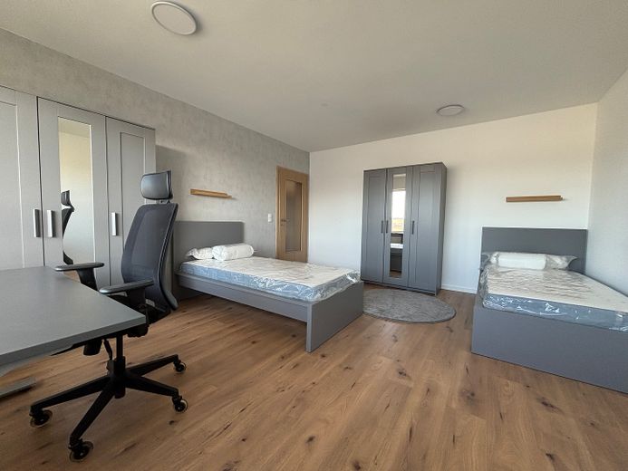 3-Zi-ETW mit 84 m² in Bamberg möbliert - attraktiv für Kapitalanleger & Eigennutzer - 6,4% Rendite – Zimmer rechts