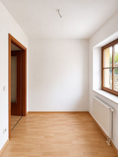 Helle 2-Raum Wohnung in ruhiger Lage mit Terrasse – Flur