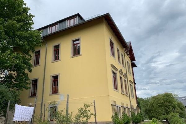Einziehen und Wohlfühlen: Charmante Singlewohnung mit Einbauküche in erstklassiger Wohnlage