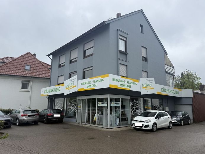 Perfekt sichtbar: Ladenlokal mit großzügiger Fensterfront in Löhne - Gohfeld – Außenansicht
