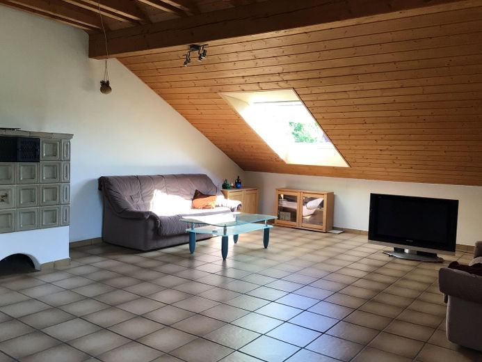 Provisionsfrei! Großes Einfamilienhaus zur Eigennutzung mit Vermietungspotential nahe Ammersee – Dachstudio 