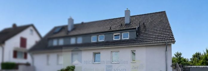 Wohnen mit Platz für Kinder – gepflegte Doppelhaushälfte mit Terrasse und Garten, mit neuem Dach, Außendämmung und Photovoltaikanlage in Deißlingen.