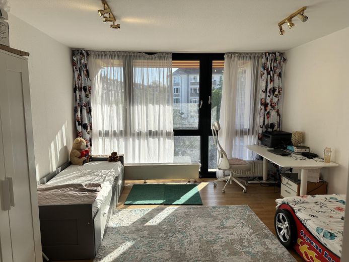 Schlafzimmer 1
