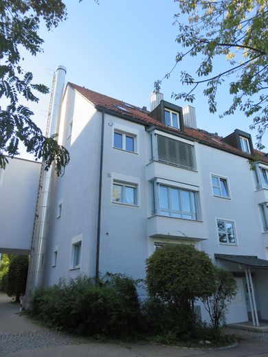 Bezugsfreie Maisonette-Wohnung nahe der Dachauer Altstadt, Erbpacht – Außenansicht
