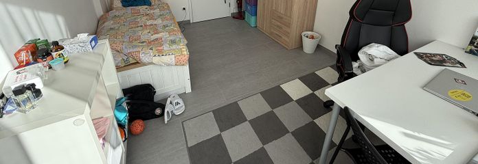 Nachbarzimmer (vergleichbar)