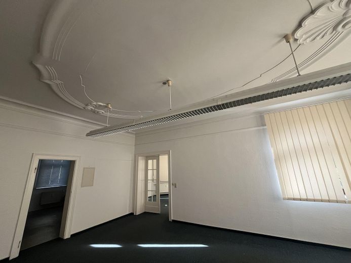 EG 104 mit Blick zu 102, 103