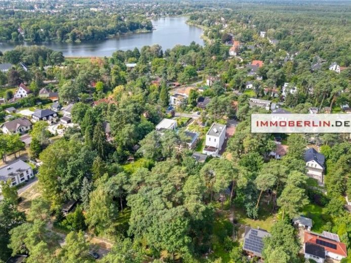 IMMOBERLIN.DE - Sehr idyllisch! Großzügiges Baugrundstück beim Falkenhagener See – Foto 1