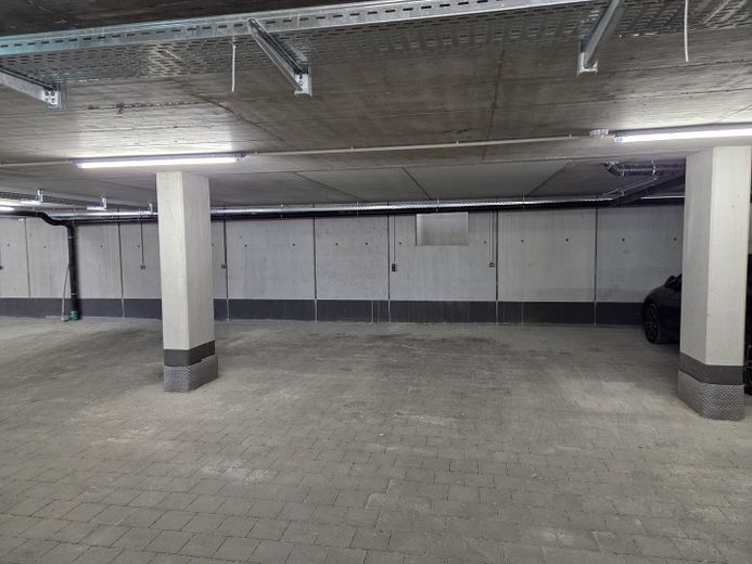 Neubau - Erstbezug - sofort verfügbar! Exklusive 2-Zi-Wohnung mit EBK und Balkon sowie Tiefgarage – Tiefgarage