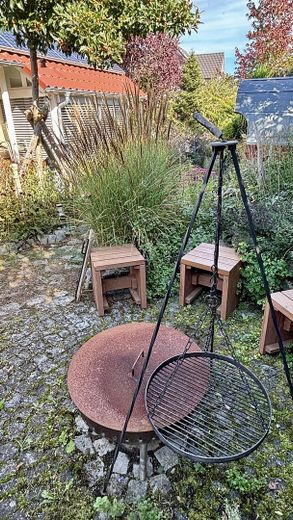 Jasny, energooszczędny dom jednorodzinny w spokojnej lokalizacji na obrzeżach Ansbach – Grillplatz