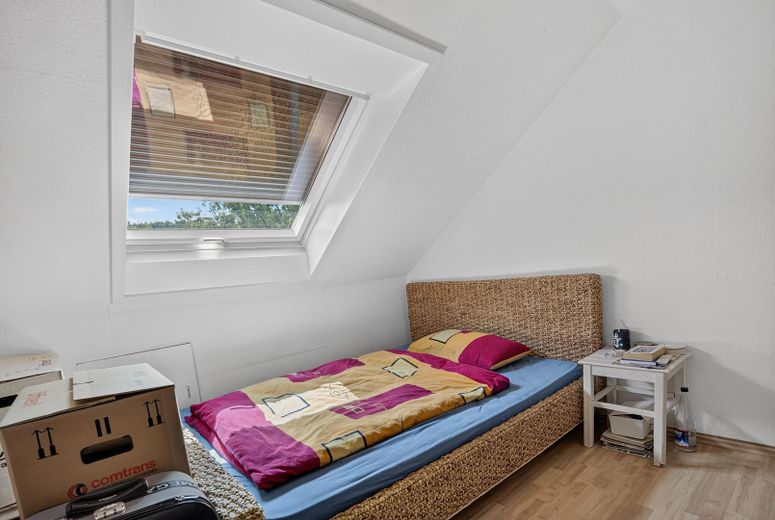 Provisionsfreies Einfamilienhaus mit Einliegerwohnung und Garage – Foto 32