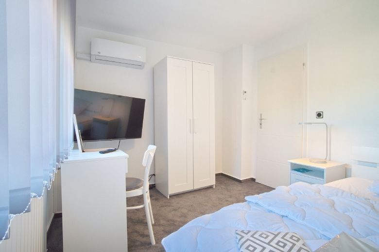 Charmante Etagenwohnung mit Terrassennutzung, PKW-Stellplatz möglich, sehr gute Infrastruktur – 503efdaa8ec6bf5a8e229b9780b476fdb6809a54.jpg