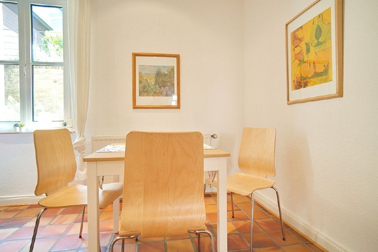 Charmante Wohnung mit mediterranem Flair, neu eingerichtet, mit W-LAN – 9e15a270875e356e7a56b47b32aedaab49d66acf.jpg