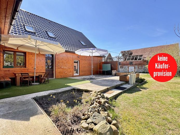 HORN IMMOBILIEN ++ Einfamilienhaus mit großem Grundstück in Ramin an der polnischen Grenze. – Einfamiliehaus in Ramin