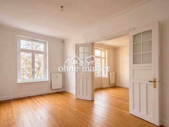 3 pok. mieszkanie w starej zabudowie Eimsbüttel, zmodernizowane, wysokie sufity, drewniane deski, sztukaterie, ok. 70 m², wolne/gotowe do zamieszkania – Zdjęcie 1