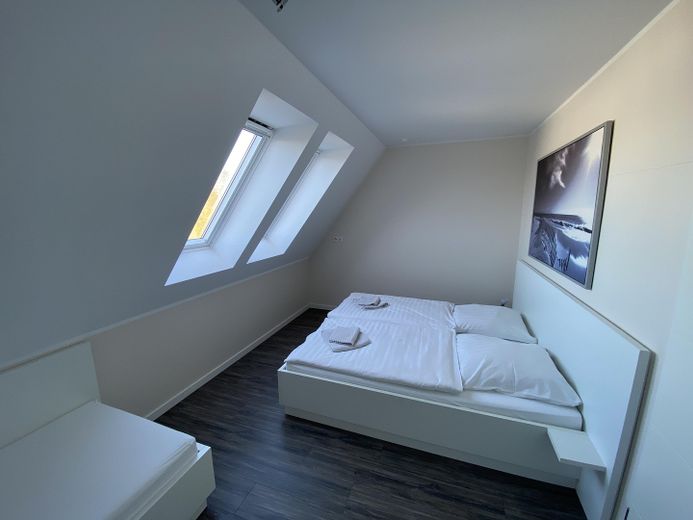 Kröpelin'de satılık kat mülkiyetli daire – Zimmer 01