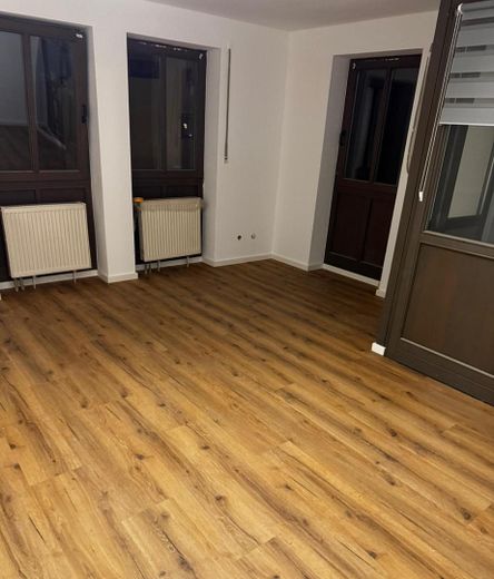 Neuer Boden in Zimmer 1