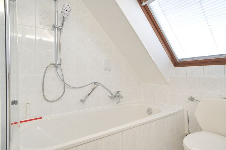 Helle Wohnung mit eigenem Eingang, Balkon und viel Komfort zum Wohlfühlen, Internetzugang möglich – 465bbcc8514316a43a274835e43f3a75915923a5.jpg